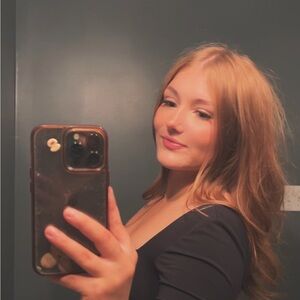 Meet your Posher, Evalyn